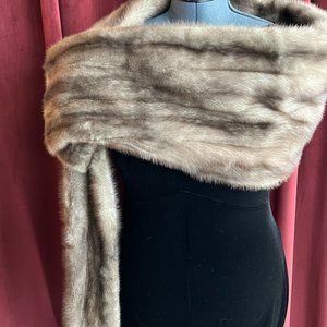 Hattie Carnegie • Fur Stole • Hollywood Length • Vintage Designer Couture